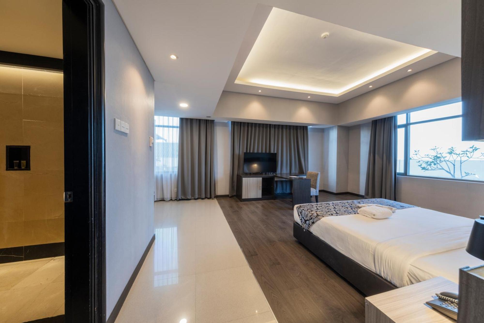 Grand Jatra Hotel Pekanbaru Exterior foto